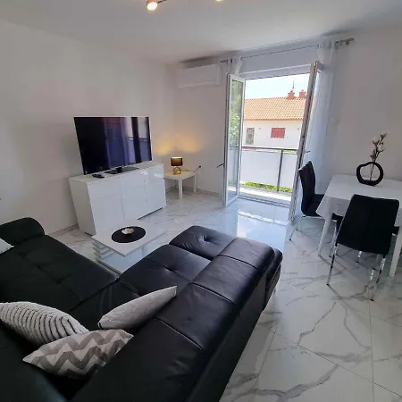 Apartment In 42921 Crikvenica