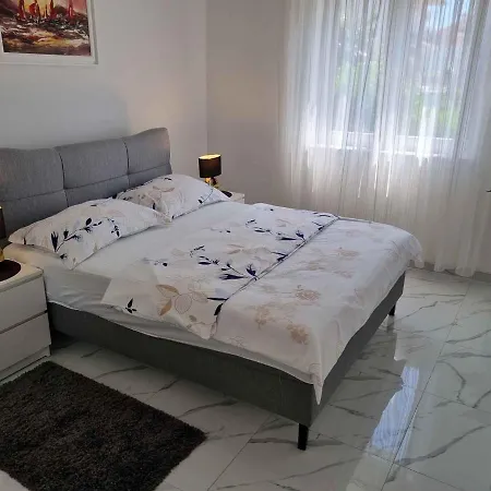 Apartment In 42921 Crikvenica